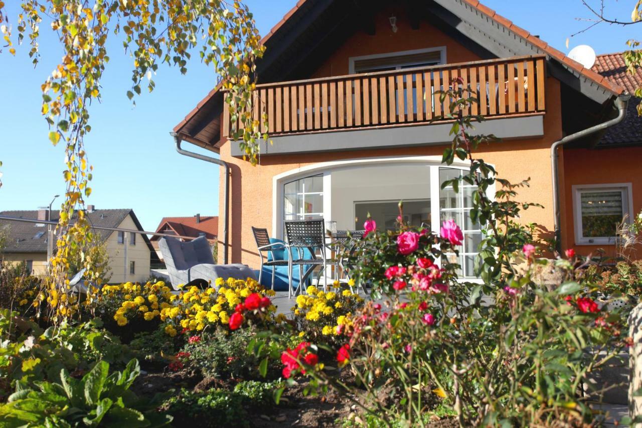 B&B'S Im Aischgrund Адельсдорф Экстерьер фото